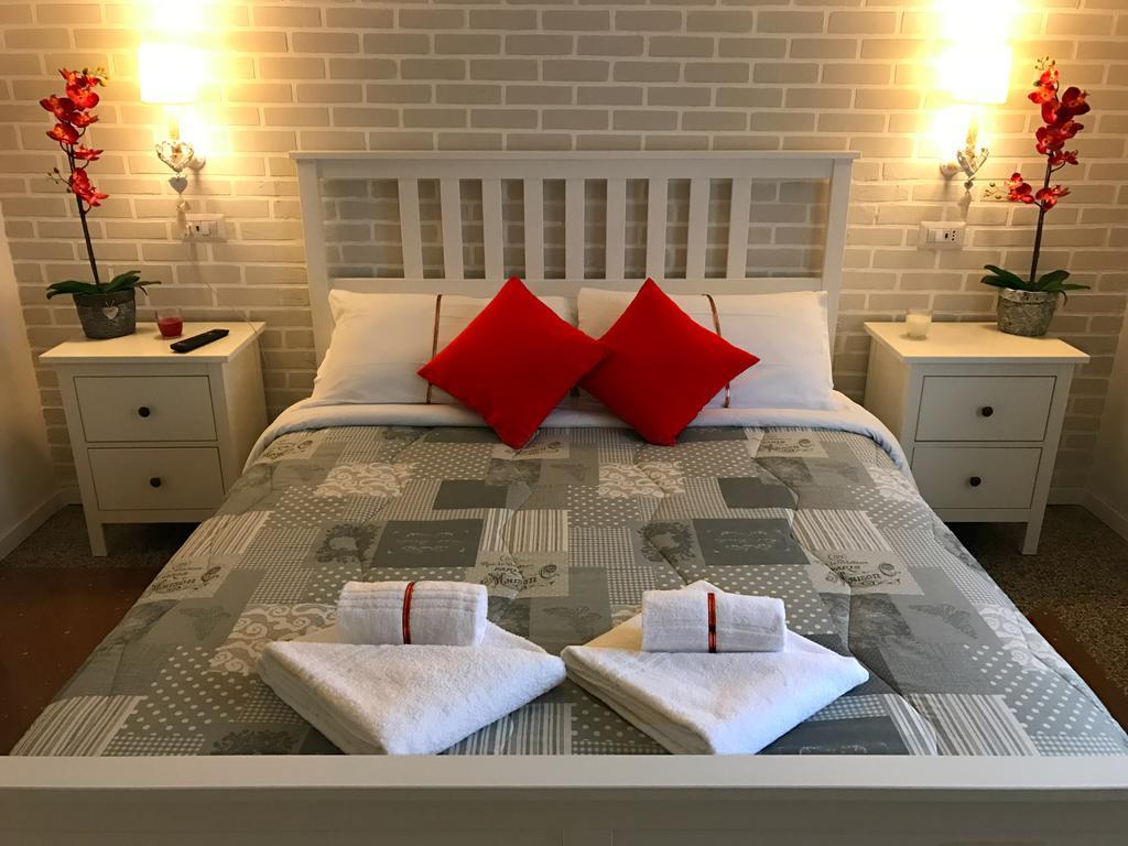 Moonlight Inn Guesthouse ローマ エクステリア 写真